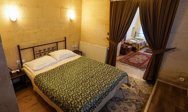 101 Suit Aile Odamız